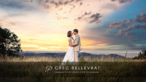 Photo de couple d'un mariage vers Lyon romantique prise par Greg BELLEVRAT