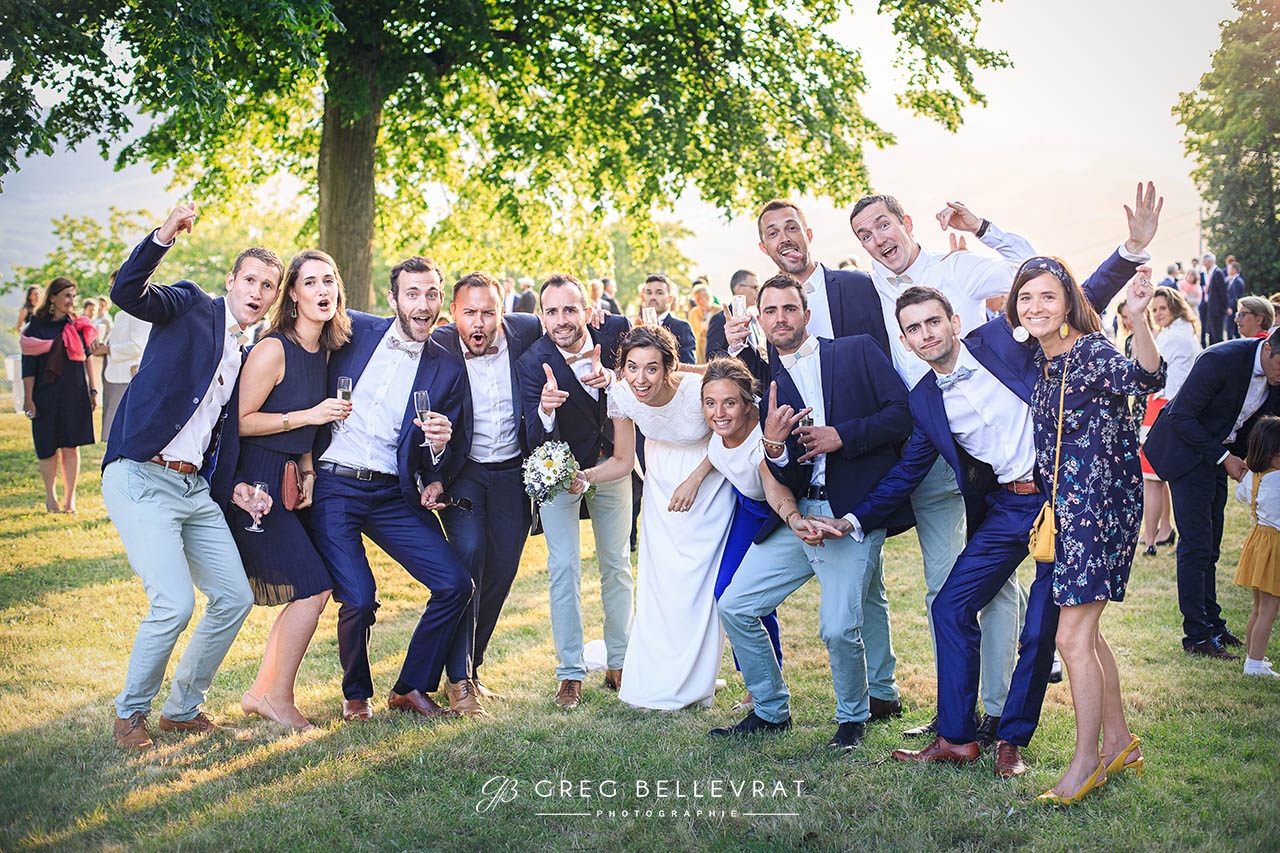 photo de groupe dynamique mariage