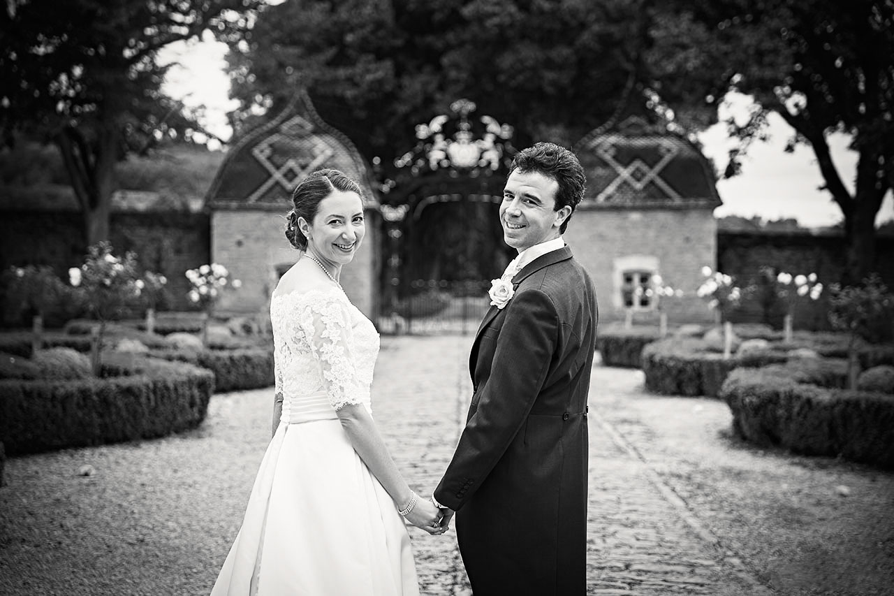 Chateau de Pierreclos - Mariage - Saône et Loire - photo de couple