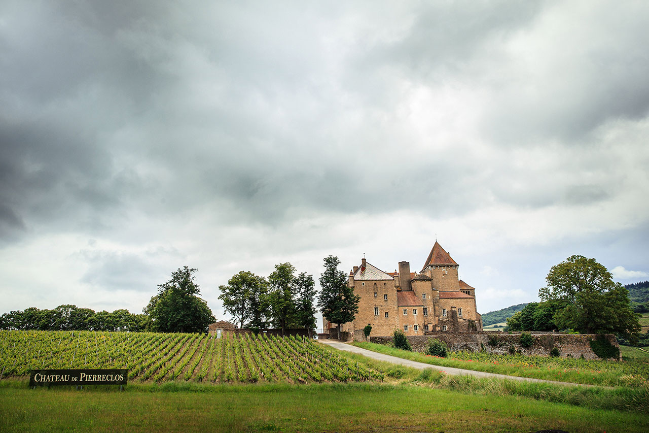 Chateau de Pierreclos - lieu de réception mariage